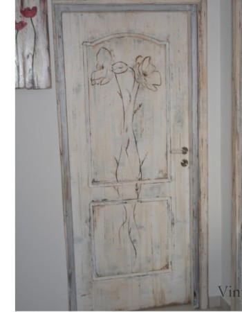 Χειροποίητες πόρτες vintage με σχέδια 