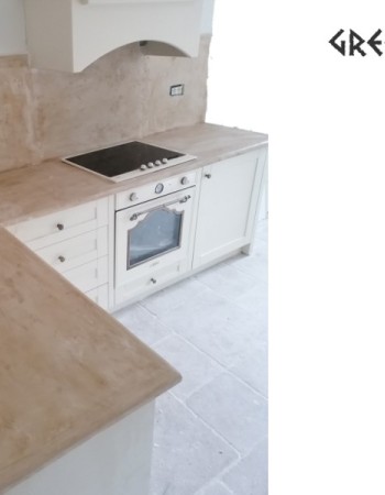 Χειροποίητη Πέτρινη Επένδυση Κουζίνας Και Πάγκοι Από Πέτρα Τραβερτίνο