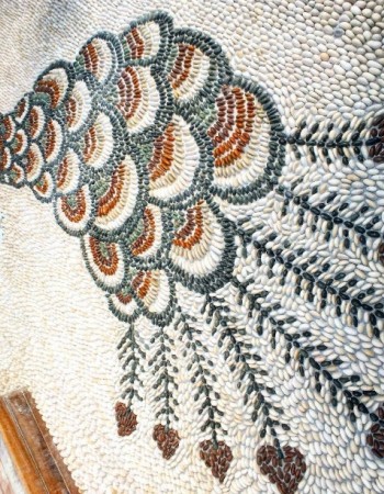 Αρχιτεκτονικό έργο βοτσαλωτό παγώνι Αρχιτεκτονικό έργο βοτσαλωτό παγώνι